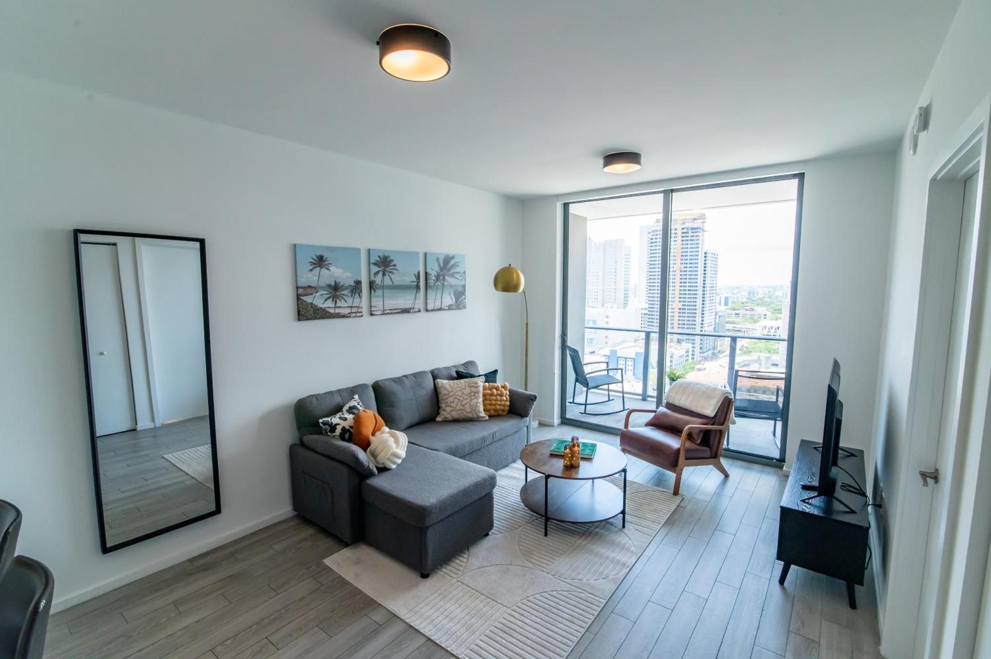 Luxurious King Bed Suite In Downtown Miami Exterior photo